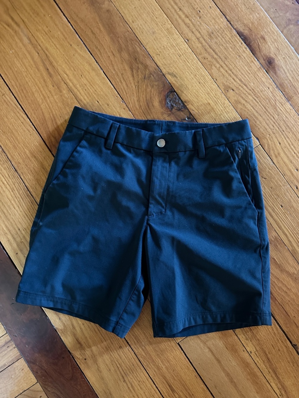 CRZ YOGA Men's All Day Comfy Golf Shorts. Quick Dry & Lightweight - 28W Like new